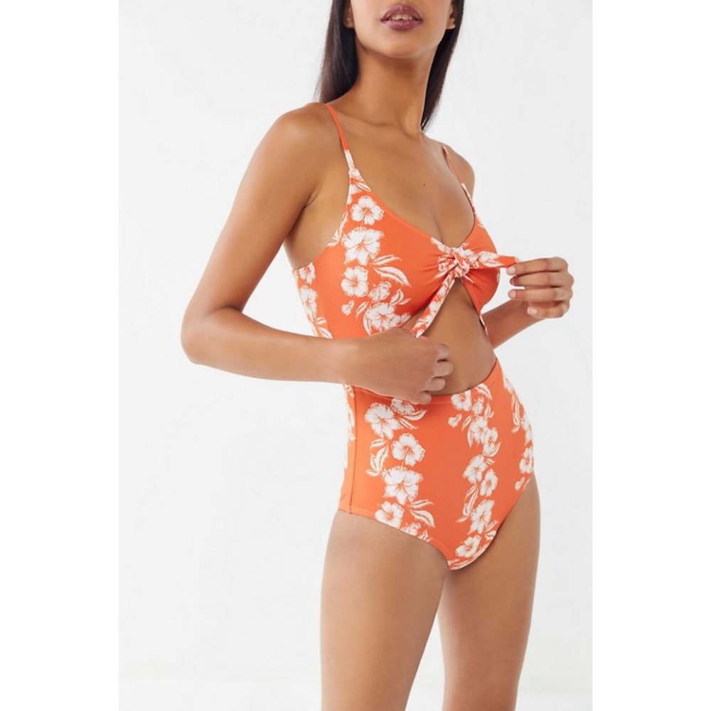 SOLD‼️UO One-Piece Swimsuit‼️